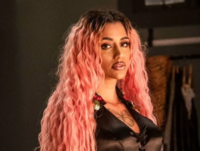 Azzy lança single “Diva Pop”
