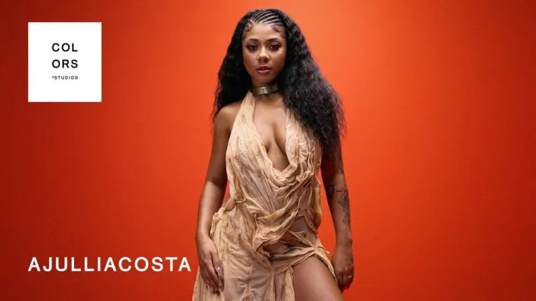 AJULIACOSTA estreia single “NASCI PRA SER” no COLORS