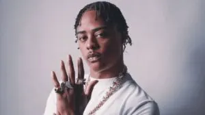 TZ da Coronel oferece apoio financeiro a rapper que criticou sua música